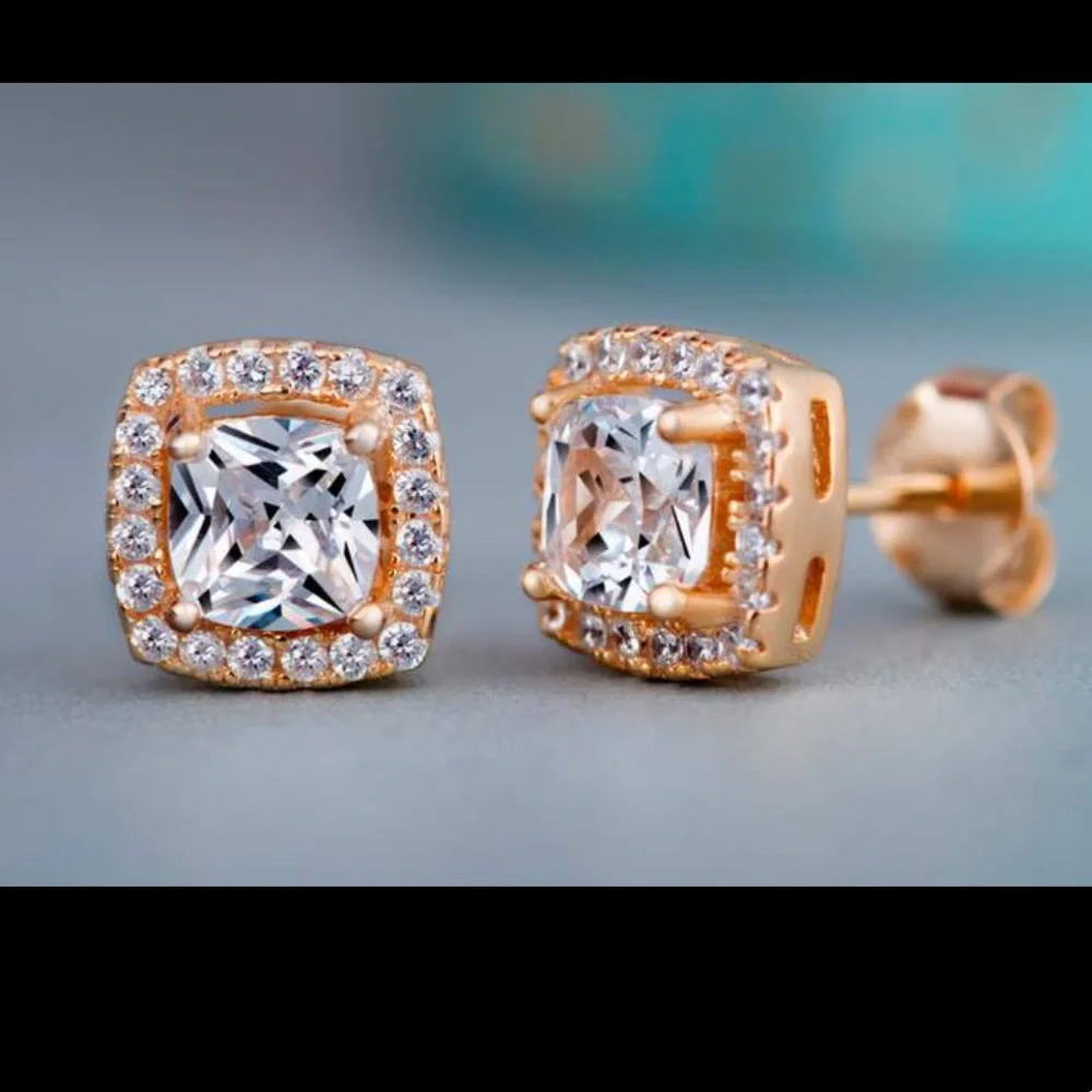 Halo Stud Swarovski Diamond 3.44 CTTW Rose Gold Earrings NWT - Picture 2 of 5